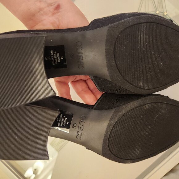 Guess "Quatrro G Logo" Heeled Sandals. Black. NIB. Size 9 - Picture 7 of 9